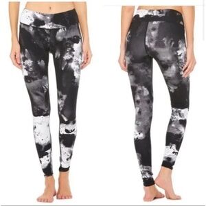 Alo Black and White Marble Tie Dyed Leggings Size‎ Small